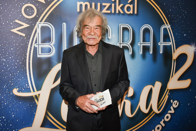 FOTO: Petr Rezek na premiéře muzikálu Biograf láska 2: Nový příběh.
