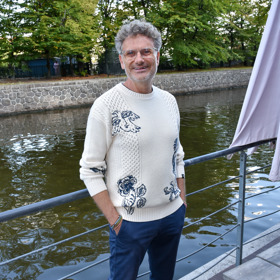 Spisovatel Patrik Hartl.