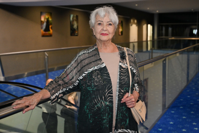 FOTO: Carmen Mayerová vypadá skvěle. – stránka 8