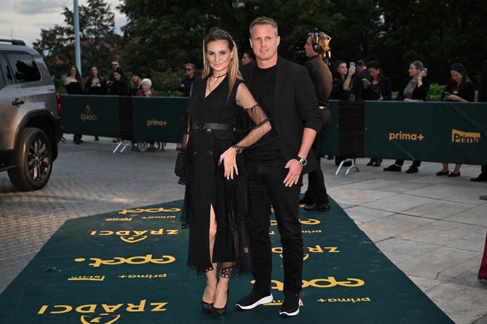 FOTO: Manželé Limberští na premiéře nové řady Zrádců. – stránka 1
