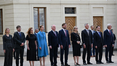 FOTO: Na Hradě nechyběli ani ministři Karel Havlíček a Petr Macinka.