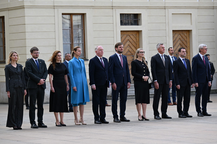 FOTO: Na Hradě nechyběli ani ministři Karel Havlíček a Petr Macinka. – stránka 1