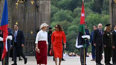 FOTO: Eva Pavlová si cestou popovídala s královnou Ranjarou.