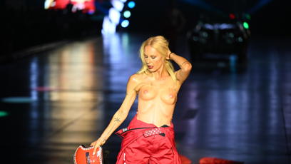 FOTO: Nahá Simona Krainová.