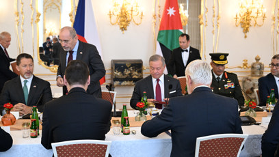 FOTO: Prezident Petr Pavel seděl vedle ministra Petra Macinky.