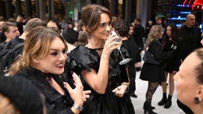 FOTO: Daniela se po celý večer rozdávala úsměvy na všechny strany.