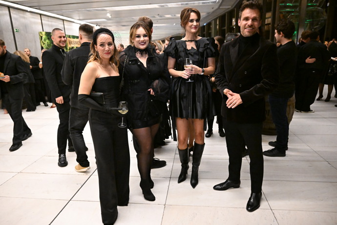 FOTO: Veronika Arichteva, Ewa Farna, Daniela Písařovicová a Leoš Mareš. – stránka 13