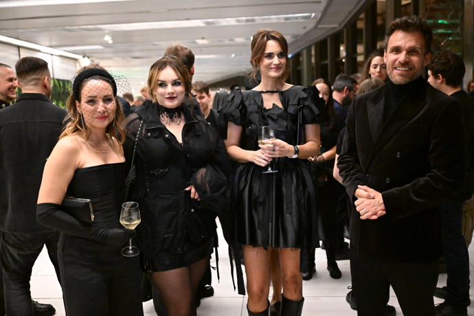 FOTO: Veronika Arichteva, Ewa Farna, Daniela Písařovicová a Leoš Mareš. – stránka 14