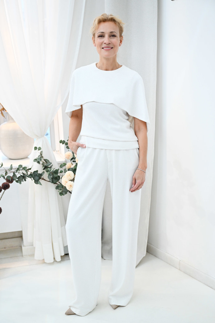 FOTO: Martina Šmuková zvolila světlý outfit, který jí seděl. – stránka 4