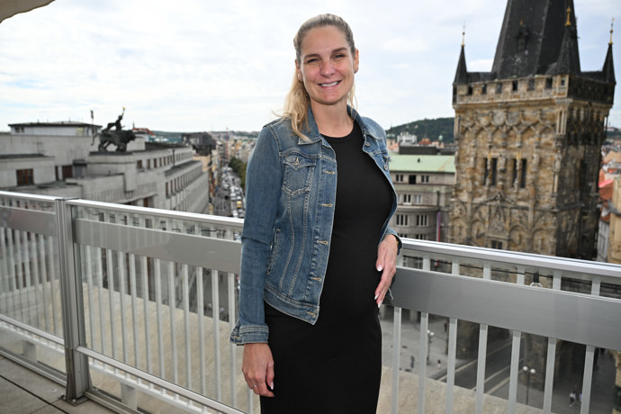 FOTO: Věra Kirchnerová alias Mia bude maminkou.