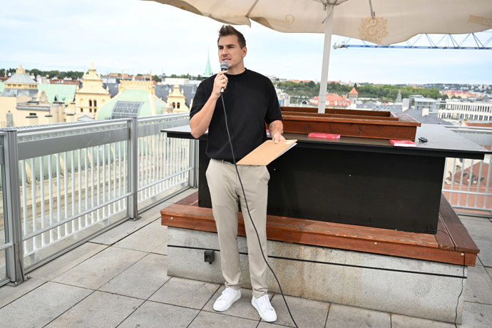 FOTO: David Gránský křest moderoval. – stránka 2