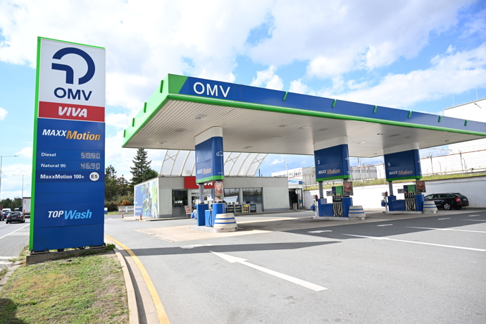 FOTO: Na OMV stál litr nafty 50,90 koruny. – stránka 6