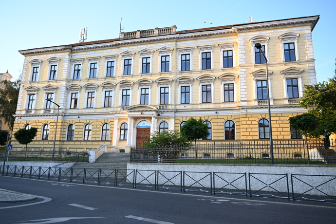FOTO: Eva Pavlová odjela v první školní den do Roudnice nad Labem. – stránka 35