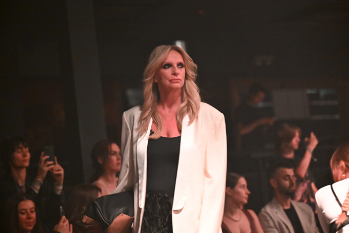 FOTO: Ivana Chýlková na přehlídce Jany Horejšové. – stránka 101