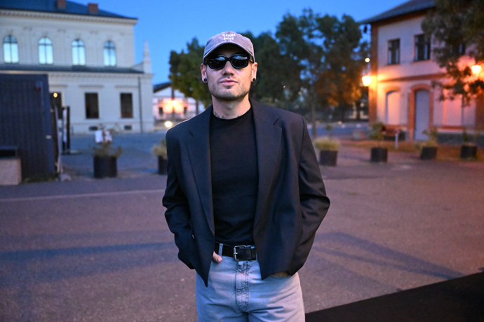 FOTO: Renne Dang na přehlídce Hany Valtové. – stránka 54