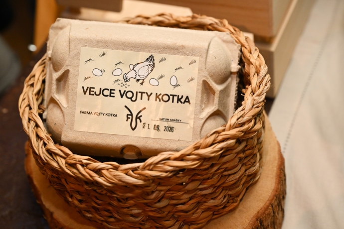 FOTO: Balení šesti Vejcí Vojty Kotka se na trzích prodávalo za 50 korun. – stránka 27