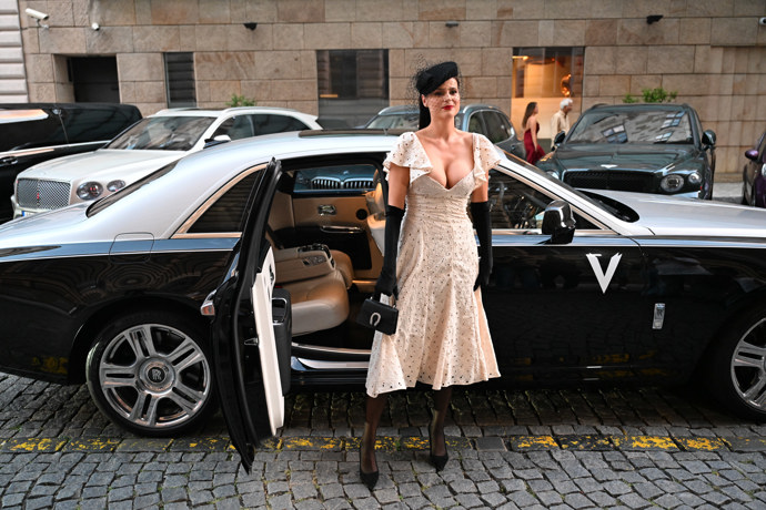 FOTO: Ornella Koktová na přehlídce Vandy Jandy. – stránka 10
