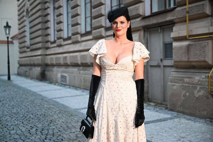 FOTO: Ornella Koktová na přehlídce Vandy Jandy. – stránka 6