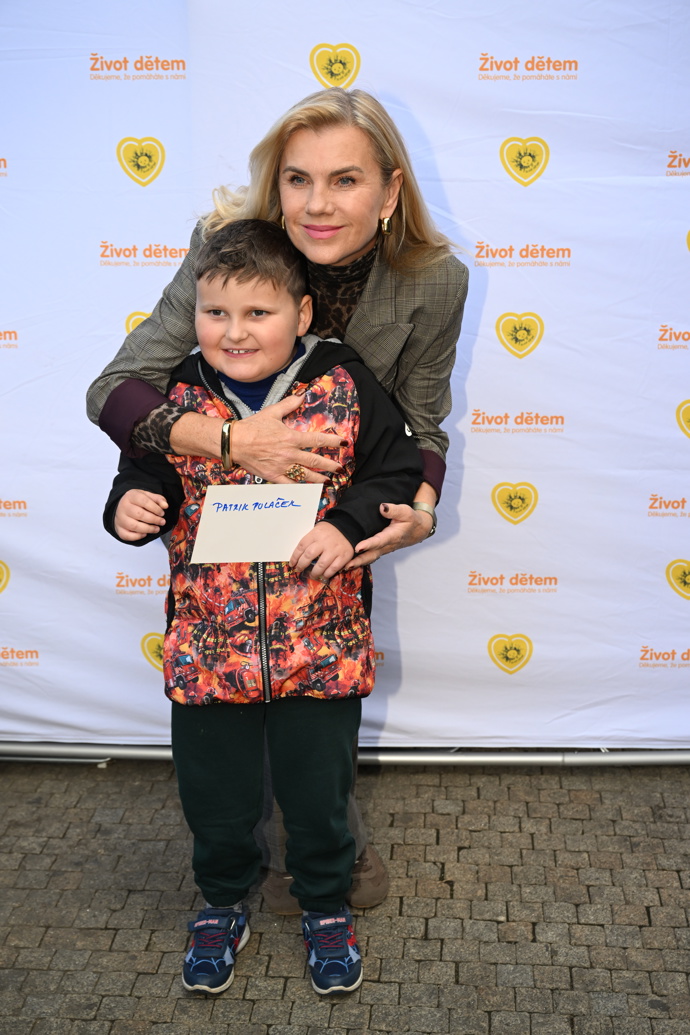 FOTO: Leona Machálková na akci Život dětem. – stránka 2