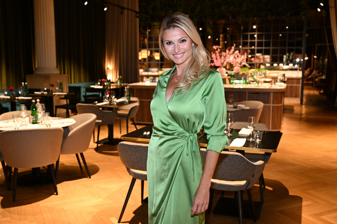 FOTO: Jitka Kocurová se kamer vůbec nebojí. – stránka 10
