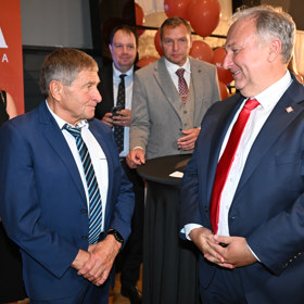 Náš nejznámější žokej se těší v 73 letech dobrému zdraví.