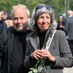 Marcela Březinová se přišla naposledy rozloučit s Richardem Tesaříkem.