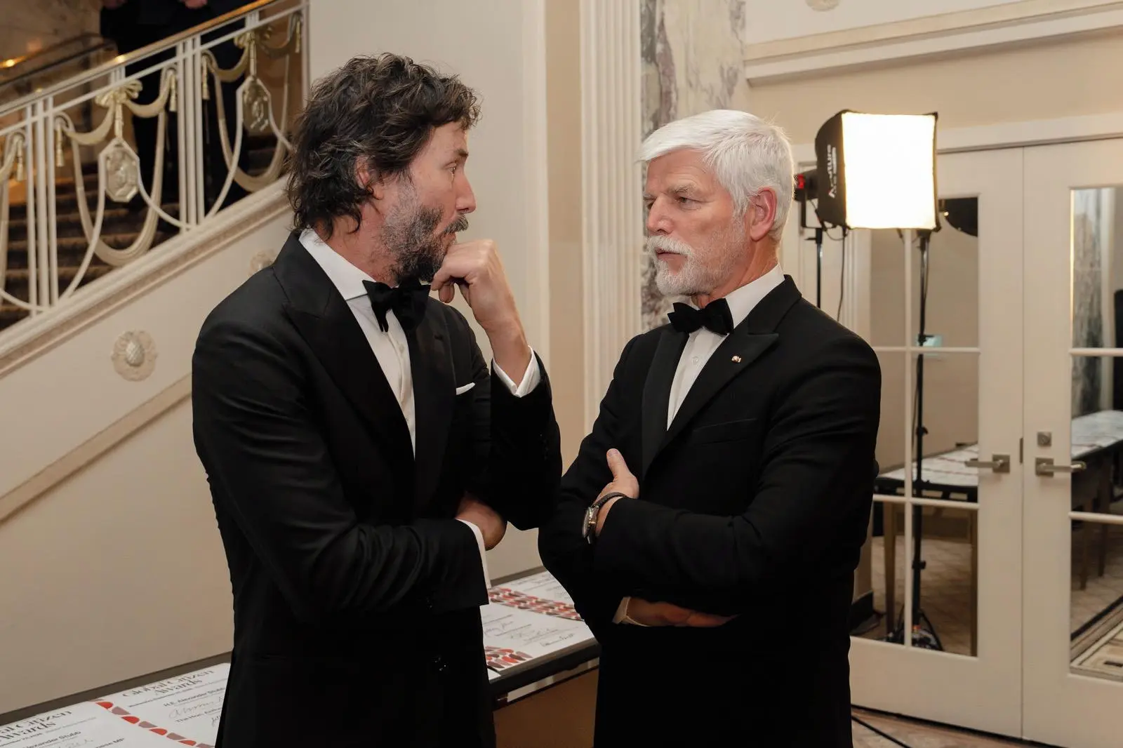 FOTO: Petr Pavel a Keanu Reeves se potkali na schůzce v New Yorku.