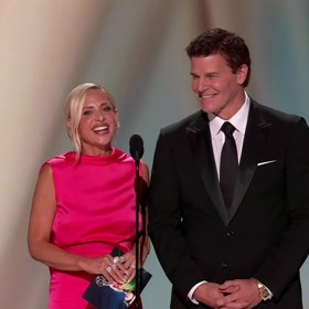 Sarah Michelle Geller a Davidem Boreanaz po 29 letech od premiéry seriálu Buffy přemožitelka upírů.