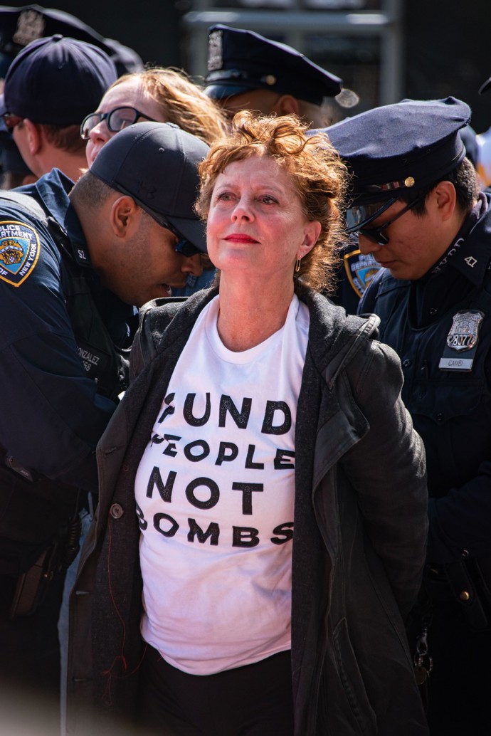 FOTO: Susan Sarandon byla zatčená. – stránka 3
