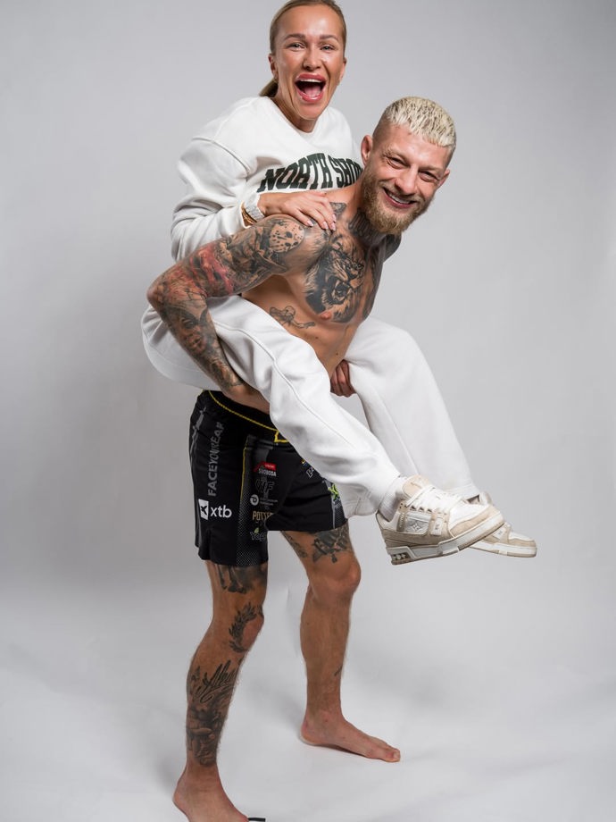 FOTO: Zamilovaná dvojice Radek Roušal a Nela Slováková. – stránka 3