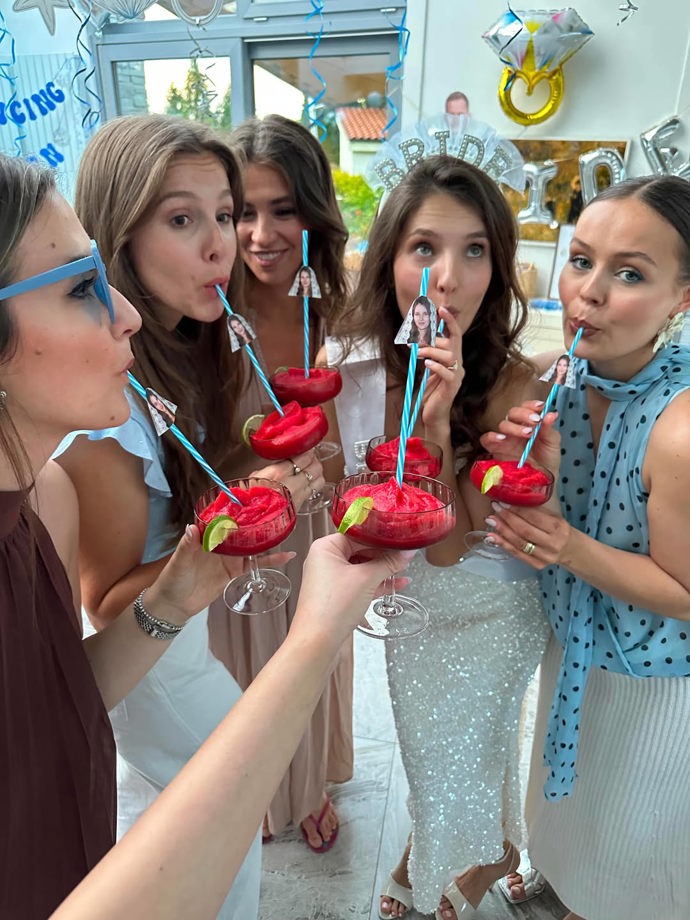 FOTO: Sara Sandeva zveřejnila snímky ze své rozlučky se svobodou. – stránka 12