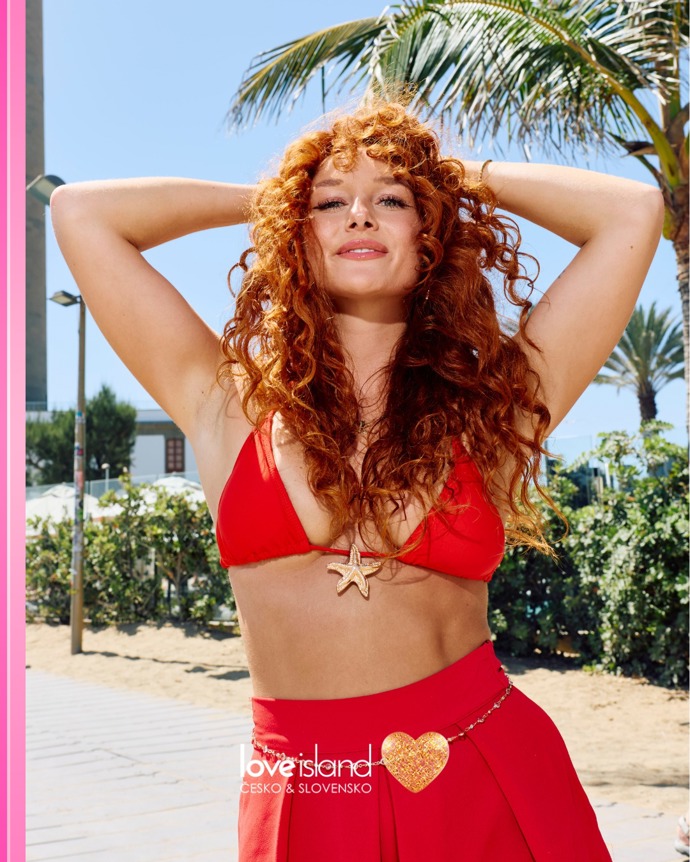 FOTO: Viki z Love Islandu je plná energie. – stránka 22