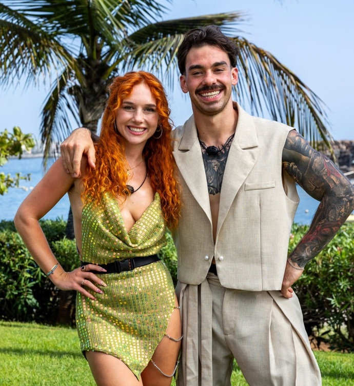 FOTO: Viktorie Marczakova a Matúš Horváth v reality show Love Island. – stránka 7