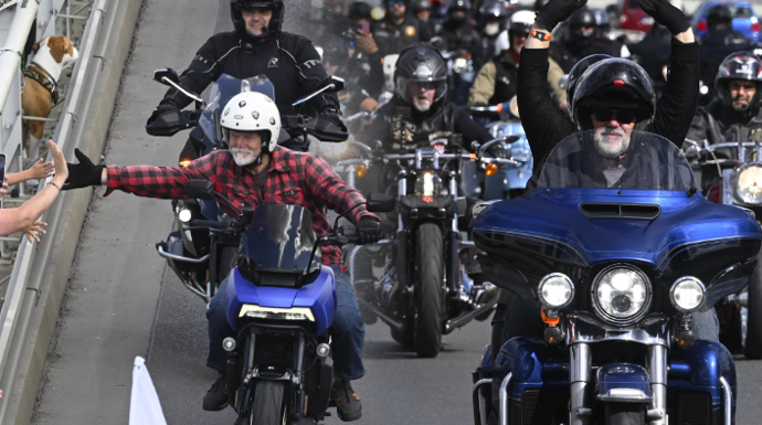 Foto k tématům Petr Pavel, Prague Harley Days – stránka 37