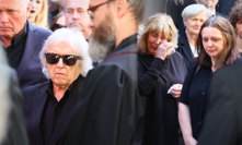 Nejdojemnější momenty z pohřbu syna Václava Neckáře: Zdrcený otec, slzy Rytířové i poslední sbohem