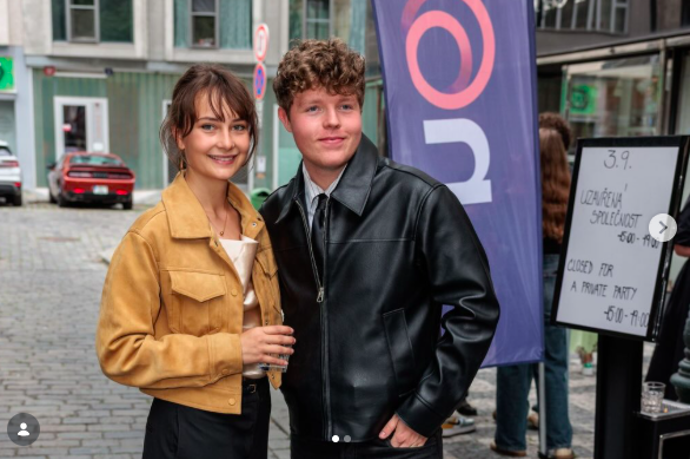 FOTO: Kateřina Elizabeth McIntosh s hereckým kolegou Petrem Komínkem.