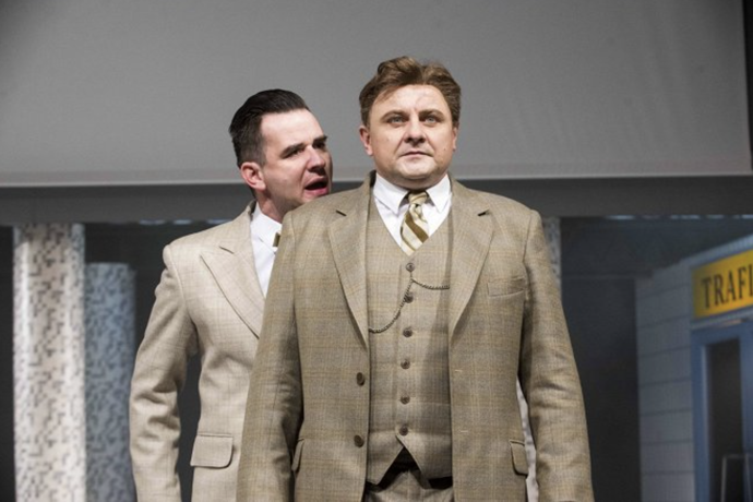 FOTO: Gustav Řezníček v inscenaci Baťa Tomáš, živý. – stránka 3