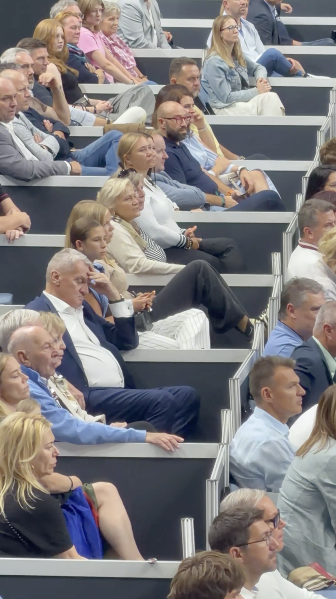 FOTO: Svobodu během dramatického daviscupového utkání přemohla únava. – stránka 2