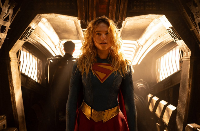 FOTO: Milly Alcock jako Supergirl. – stránka 3