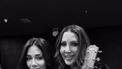 FOTO: Nicole Scherzinger podepsala Olze kytaru.
