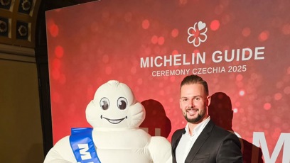 FOTO: Jan Knedla na slavnostním ceremoniálu Michelin Guide Czechia, během něhož Papilio dosáhlo historického úspěchu.