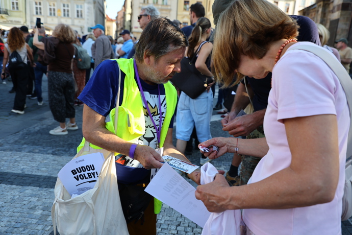 FOTO: Demonstrace na Staroměstském náměstí v Praze - 28.září 2026. – stránka 26