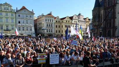 FOTO: Demonstrace na Staroměstském náměstí v Praze - 28.září 2026.