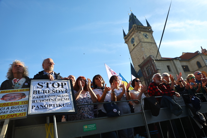 FOTO: Demonstrace na Staroměstském náměstí v Praze - 28.září 2026. – stránka 12