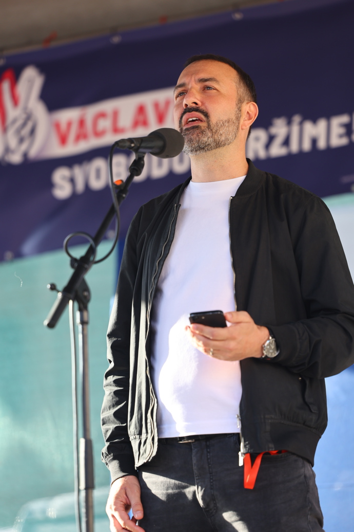 FOTO: Demonstrace na Staroměstském náměstí v Praze - 28.září 2026. – stránka 9