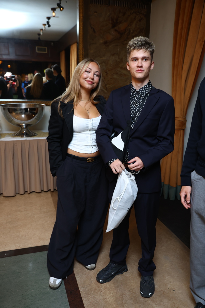 FOTO: Na premiéru dorazil i syn Báry Basikové, Theodor Polák. – stránka 7