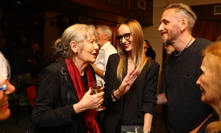Helena Třeštíková se synem Tomášem Třeštíkem a jeho partnerkou Evou Mullerovou v Lucerně.