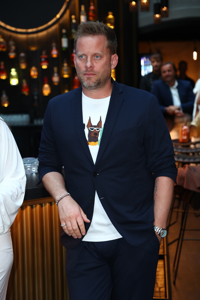 FOTO: Producent a muzikant Jakub Prachař. – stránka 21