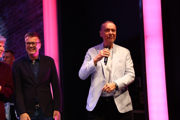FOTO: Štefan Margita v divadle Kalich. – stránka 20