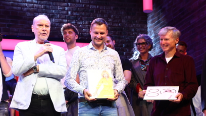 FOTO: Štefan Margita představil nejen novou  knihu o Hance Zagorové, ale také pokřtil album s výběrem 80 jejích největších hitů.